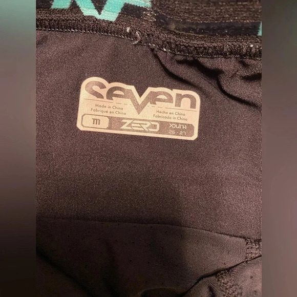 SEVEN ZERO YOUTH MOTO COMPRESSION PANT - BLACK - Picture 6 of 6